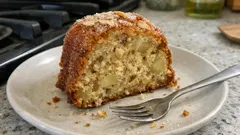 Ciambellone pere e mandorle: soffice, profumato e perfetto per la colazione