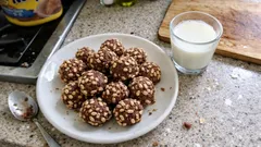 Biscotti al Nesquik con riso soffiato: morbidi dentro, croccanti fuori