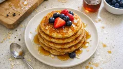 Pancake senza uova con farina d’avena: morbidi e dorati in padella