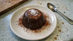 Budino al cioccolato senza uova e senza burro: cremoso e compatto con l’agar agar