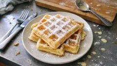 Waffle soffici alla vaniglia: pronti in pochi minuti con ingredienti semplici