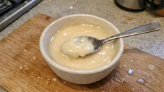 Latte condensato vegetale fatto in casa: pronto in pochi minuti, senza latticini