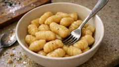 Gnocchi di ceci fatti in casa: impasto semplice e cottura che non delude