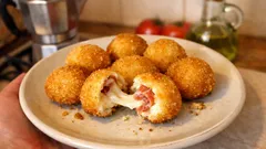 Bombette al primo sale e prosciutto: croccanti fuori, morbide dentro (pronte in pochi minuti)