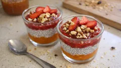 Chia pudding cremoso senza cottura: la ricetta base con miele e vaniglia