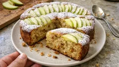 Torta di mele antica con amaretti: soffice, profumata e facilissima da preparare