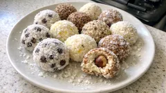 Palline al cocco 5 gusti senza cottura: un impasto base, tanti sapori