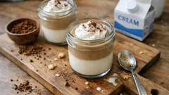 Panna cotta cappuccino in vasetto: due strati cremosi e pronta in anticipo