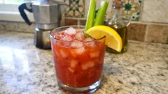 Bloody Mary equilibrato: dosi giuste e metodo veloce per un cocktail fatto bene