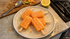 Ghiaccioli al melone fatti in casa: freschi, leggeri e pronti in pochi minuti