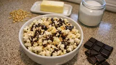 Pop corn fatti in casa super croccanti: 3 versioni (salati, al burro e al cioccolato)