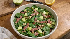 5 insalatone veloci per pranzo o cena: idee complete pronte in pochi minuti