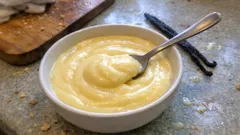 Crema pasticcera senza glutine con farina di riso: liscia, profumata e senza grumi