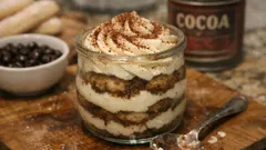 Tiramisù senza uova in vasetto: crema al mascarpone pronta in pochi minuti