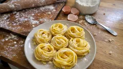 Pasta fresca all’uovo fatta in casa: l’impasto morbido che si stende facilmente